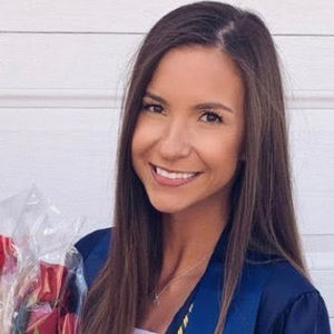 Meet your Posher, Dina